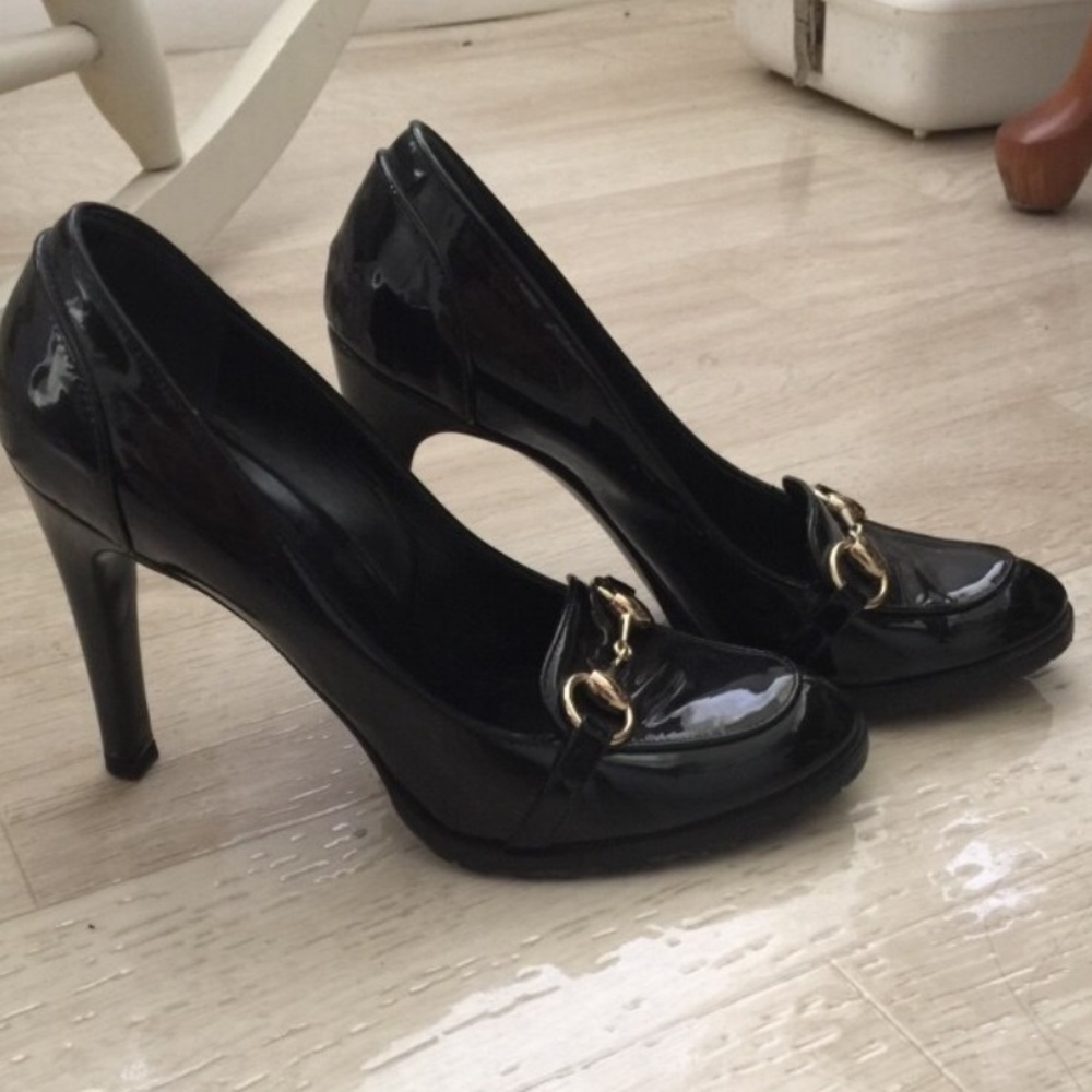 Gucci patent leather heels